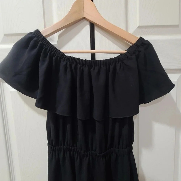 Aritzia Wilfred Sm Black Hosta Off The Shoulder MIni Dress Pockets Short Sleeve - Picture 4 of 11